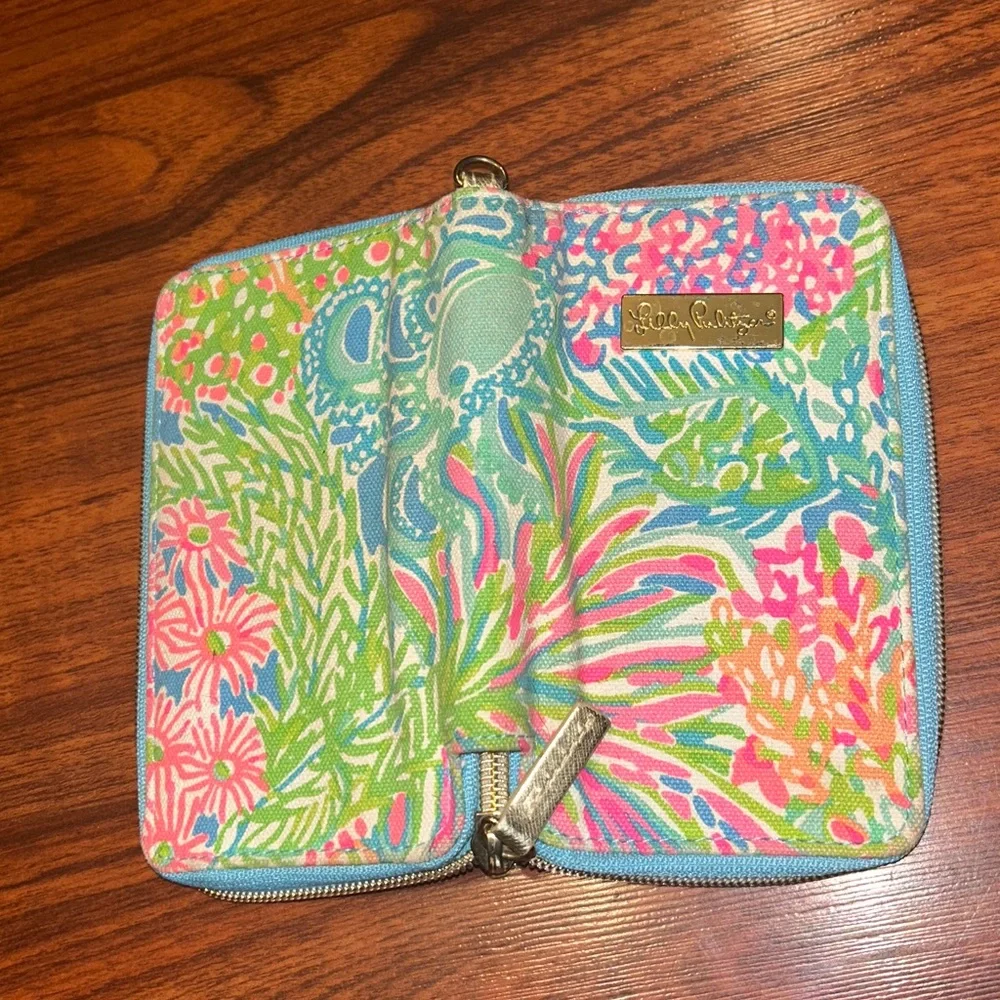 Lilly Pulitzer Multicolor Tropical Floral Zip Phone Wallet
